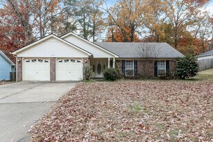 210 Dogwood Pl Dr in Bryant, AR - Building Photo