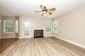 5120 Pebble Creek Dr in Nashville, TN - Building Photo - Building Photo