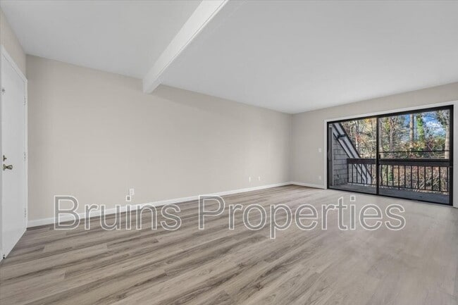 1504 Benjamin Pkwy in Greensboro, NC - Building Photo - Building Photo