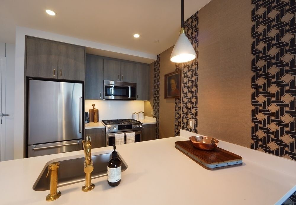 517 W 45th St in New York, NY - Building Photo