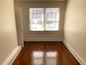 4 W Cork St-Unit -1 in Winchester, VA - Building Photo - Building Photo