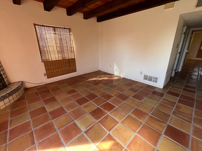 397 Alejandro St in Santa Fe, NM - Building Photo - Building Photo