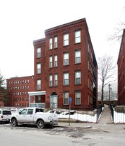 23-37 Wellington St in Worcester, MA - Building Photo