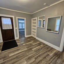 36 Ahrens St in Mount Clemens, MI - Building Photo - Building Photo