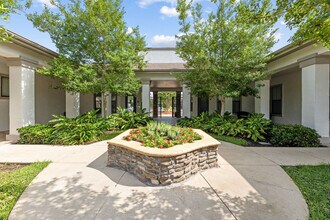 Kingsland West in Houston, TX - Building Photo - Building Photo