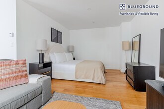 50 Murray St in New York, NY - Building Photo - Building Photo