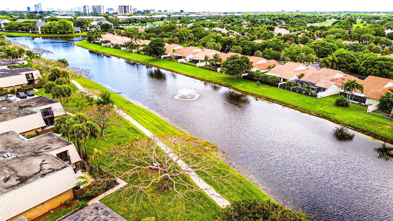 133 Heritage Way in West Palm Beach, FL - Building Photo