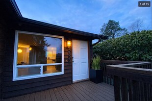 2823 Pacific St in Bellingham, WA - Building Photo