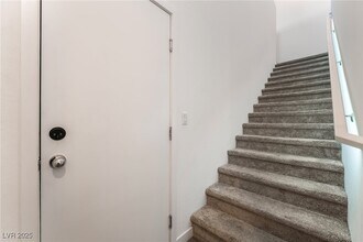 965 Nevada State Dr in Henderson, NV - Building Photo - Building Photo