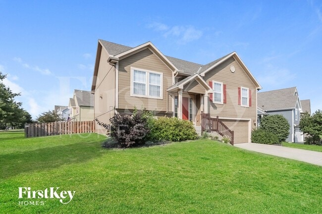 20564 W 124th Terrace in Olathe, KS - Foto de edificio - Building Photo