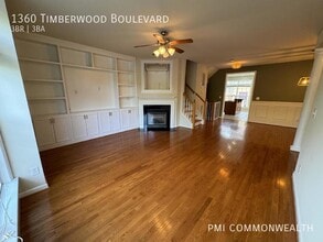 1360 Timberwood Blvd in Charlottesville, VA - Foto de edificio - Building Photo