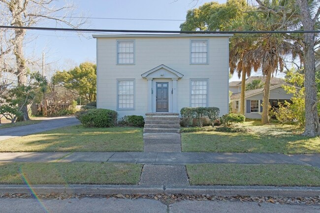 property at 2 N Carlen St