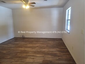 1243 Charles Dr in Van Buren, AR - Building Photo - Building Photo