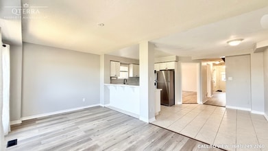 1591 Avonmore Sq in Pickering, ON - Building Photo - Building Photo