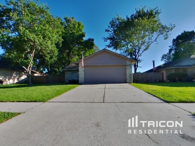 property at 10919 Almond Grove