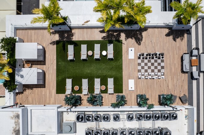 Arte Grand Central in Miami, FL - Foto de edificio - Building Photo