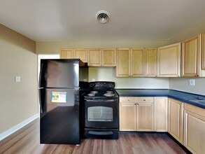 890 Edgewood Dr in Mooresville, IN - Building Photo - Building Photo
