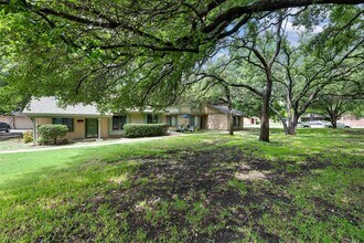 9504 Quail Village Ln in Austin, TX - Building Photo - Building Photo
