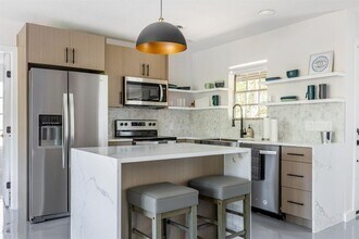 2405 Trafalgar Dr in Austin, TX - Building Photo - Building Photo