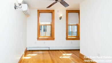 29 Phillips St, Unit 1 in Boston, MA - Building Photo - Building Photo