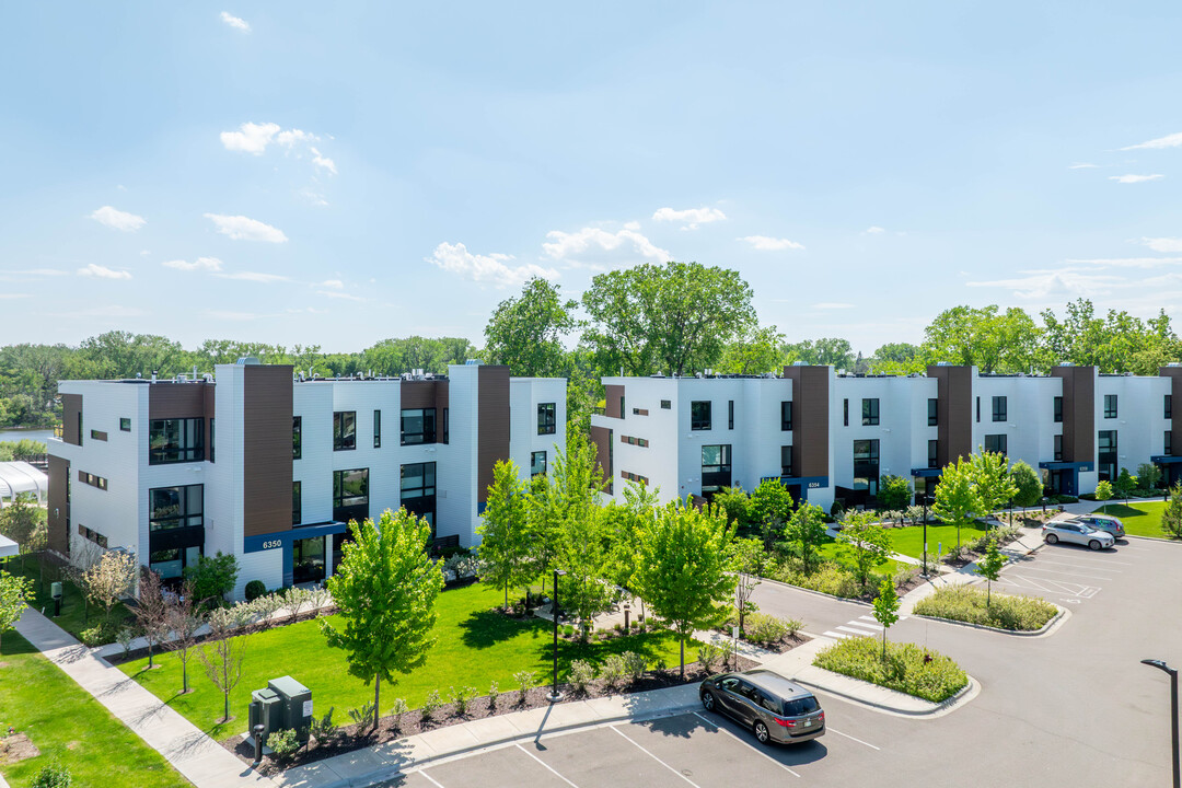 Lyndale Gardens Townhomes in Richfield, MN - Building Photo