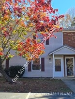 510 Cedarbrook Ct in Lewisville, NC - Building Photo