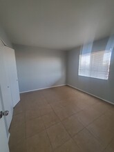 17851 N 40th St in Phoenix, AZ - Building Photo - Building Photo