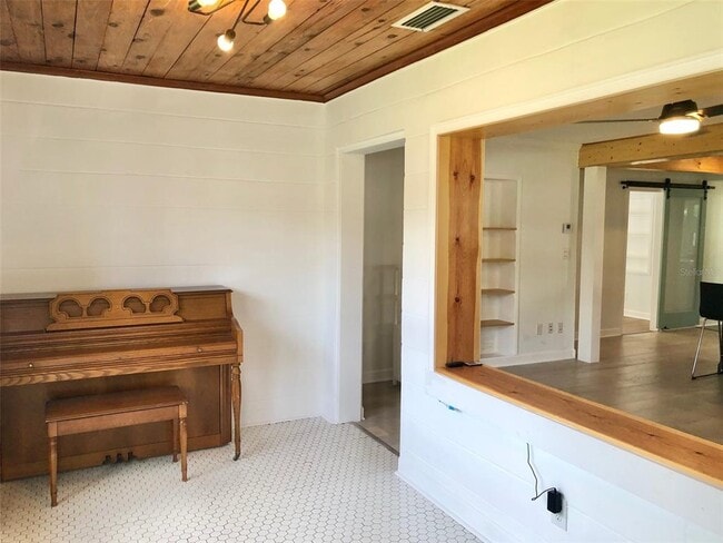 1214 Warwick Pl in Orlando, FL - Building Photo - Building Photo