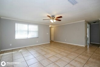 710 Caliente Dr in Brandon, FL - Building Photo - Building Photo