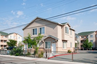 Bighorn Apartments in Sparks, NV - Foto de edificio - Building Photo