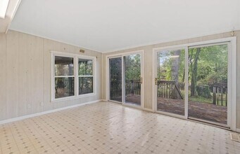 5227 Bush River Rd in Columbia, SC - Building Photo - Building Photo