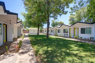 Tempe Cottages in Tempe, AZ - Foto de edificio - Building Photo