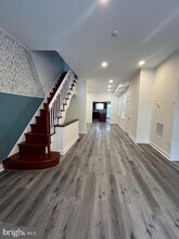 2430 Carpenter St in Philadelphia, PA - Building Photo - Building Photo