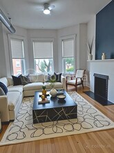 5034 N Western Ave, Unit 3 in Chicago, IL - Building Photo - Building Photo