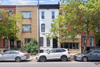 1618 S Broad St, Unit 1 in Philadelphia, PA - Building Photo - Building Photo