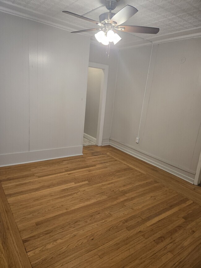 103 Lancaster St in Cohoes, NY - Building Photo - Building Photo