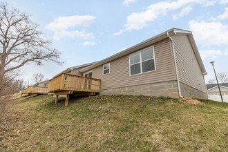 14 Persimmon Dr in Hamilton, OH - Foto de edificio - Building Photo