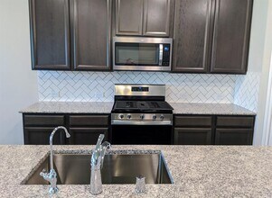 9510 Summer River Dr in Richmond, TX - Building Photo - Building Photo