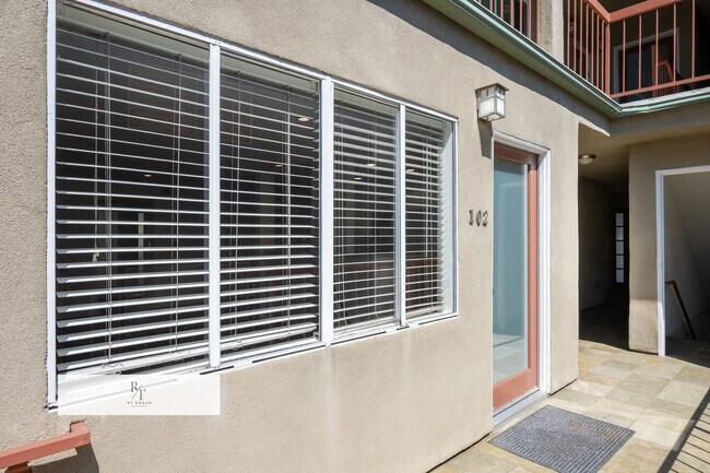 1825 Selby Ave in Los Angeles, CA - Foto de edificio - Building Photo
