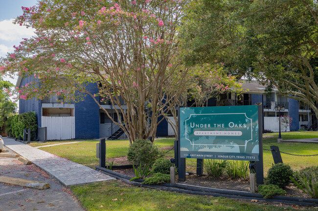 Mariner Under The Oaks in League City, TX - Foto de edificio - Building Photo