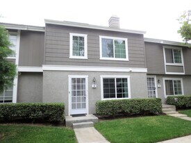 18 Fox Hollow in Irvine, CA - Building Photo