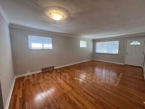 4436 Picajune Ave in Berkeley, MO - Building Photo - Building Photo