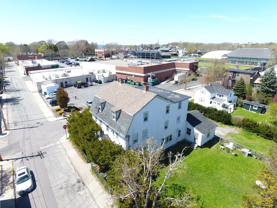 20 E Bowery St, Newport RI in Newport, RI - Building Photo