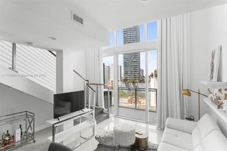 1080 Brickell Ave in Miami, FL - Building Photo - Building Photo