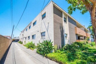 10327 Downey Ave. in Downey, CA - Building Photo - Building Photo