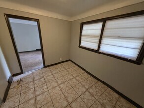 9086 Plainview Ave in Detroit, MI - Building Photo - Building Photo