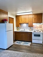 Luxford Court Apartment Community in Fargo, ND - Building Photo - Building Photo