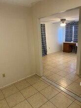 8266 Trionfo Ave in North Port, FL - Foto de edificio - Building Photo