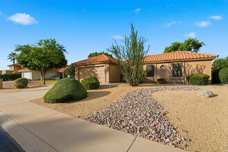 5720 E Le Marche Ave in Scottsdale, AZ - Building Photo - Building Photo