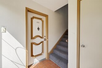 7600 Burgoyne Rd in Houston, TX - Building Photo - Building Photo